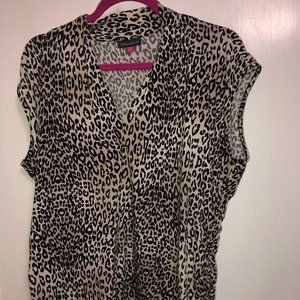 Vince Camuto Sleeveless leopard print Blouse